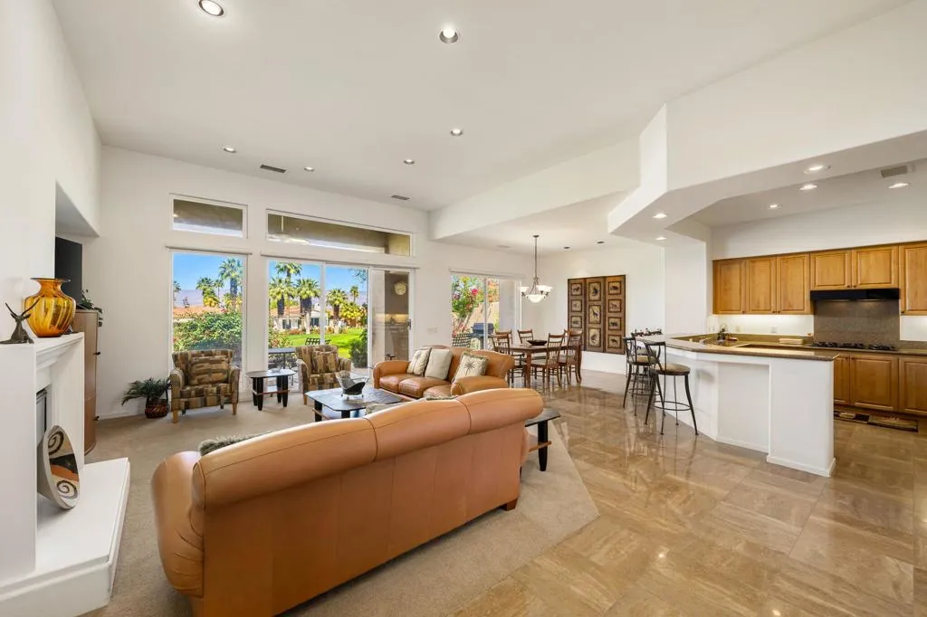 440 Gold Canyon Drive, Palm Desert, California 92211 home-pic-1