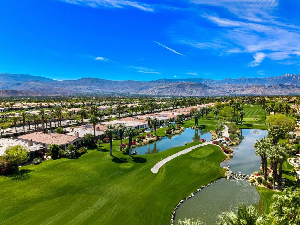 440 Gold Canyon Drive, Palm Desert, California 92211 home-pic-28