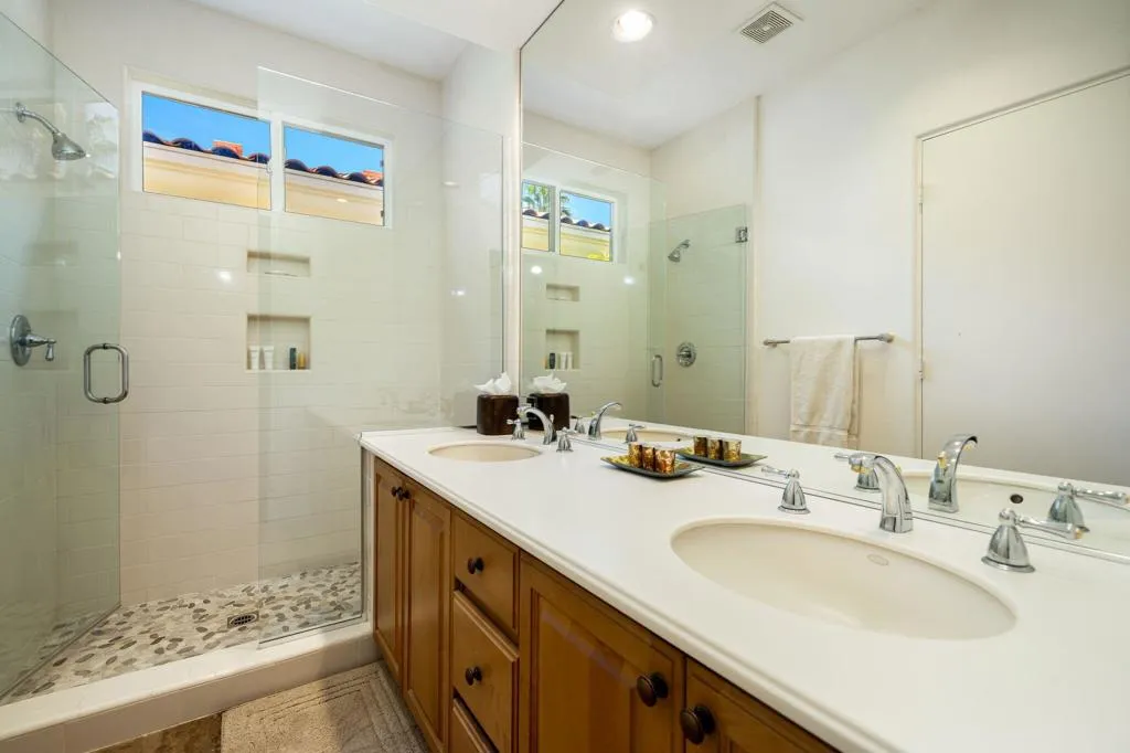 440 Gold Canyon Drive, Palm Desert, California 92211 home-pic-23