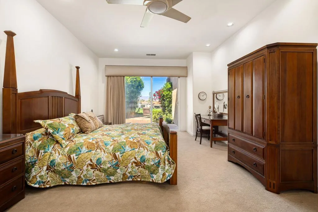 440 Gold Canyon Drive, Palm Desert, California 92211 home-pic-15