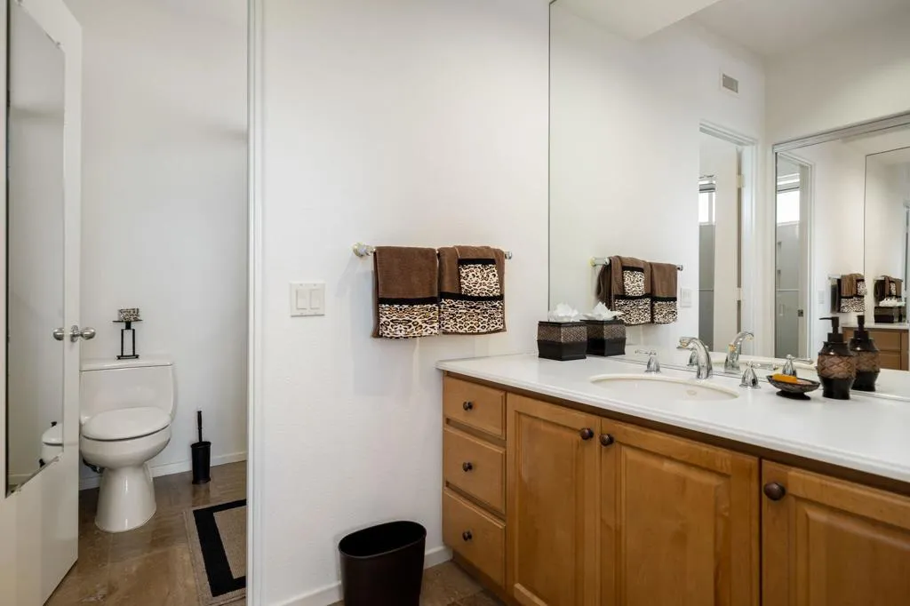 440 Gold Canyon Drive, Palm Desert, California 92211 home-pic-20