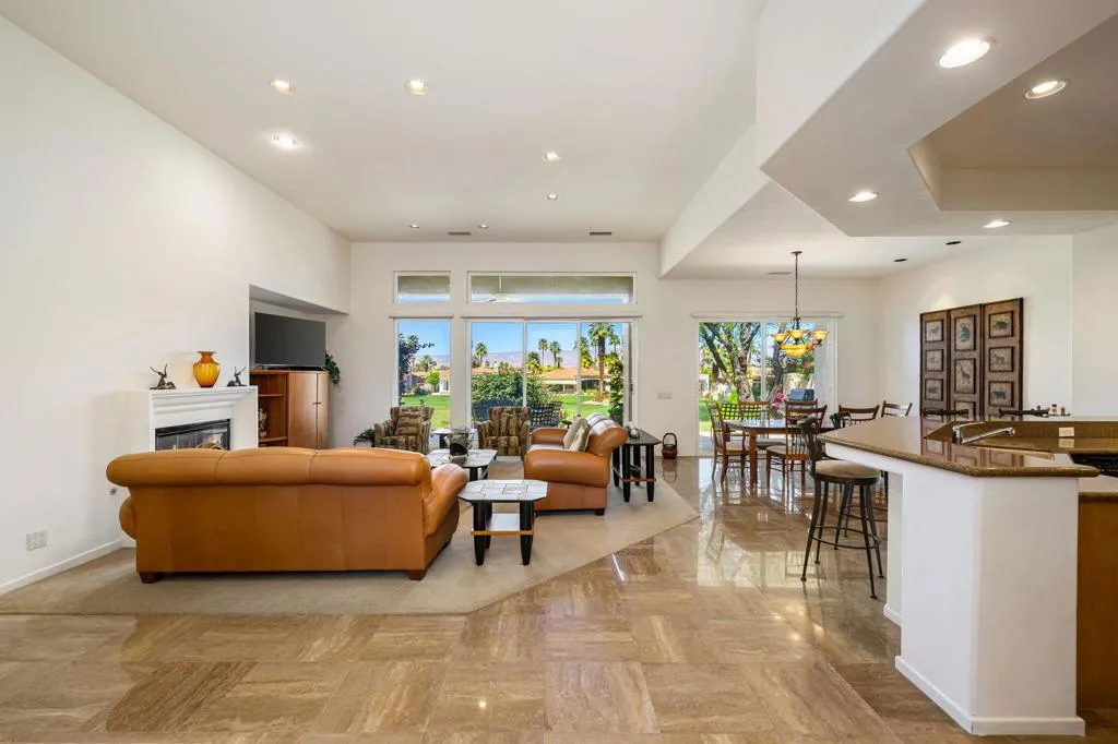 440 Gold Canyon Drive, Palm Desert, California 92211 home-pic-5