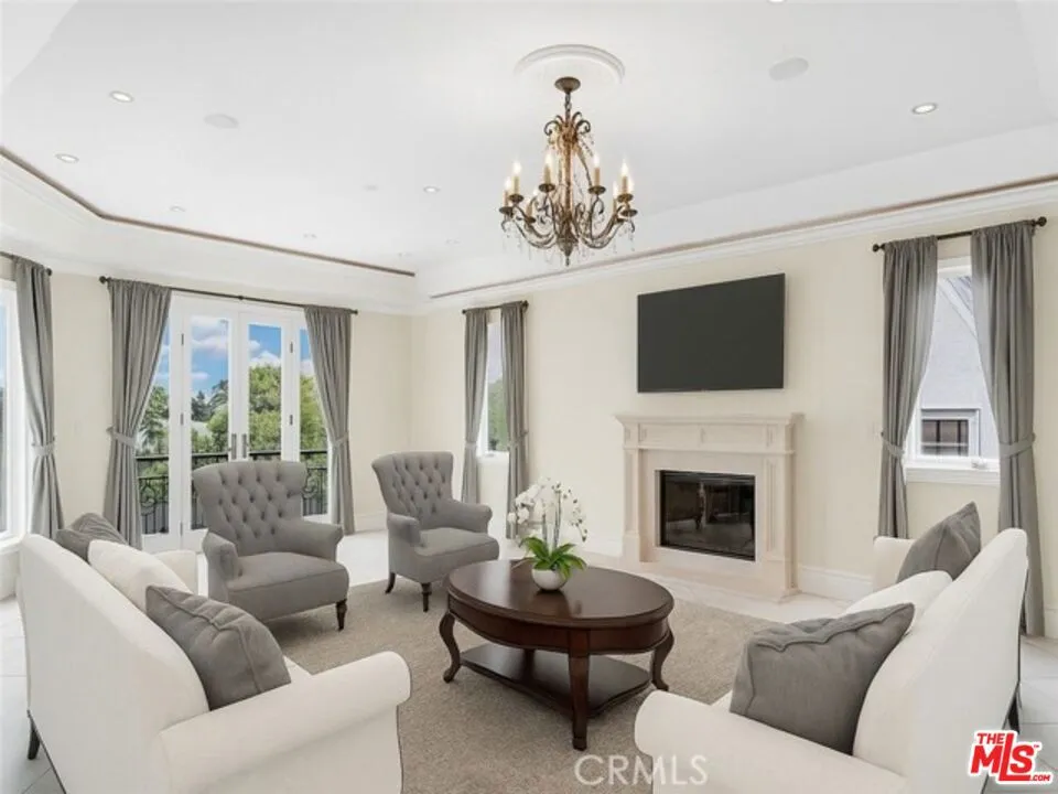 10517 Blythe Avenue, Los Angeles, California 90064 home-pic-4