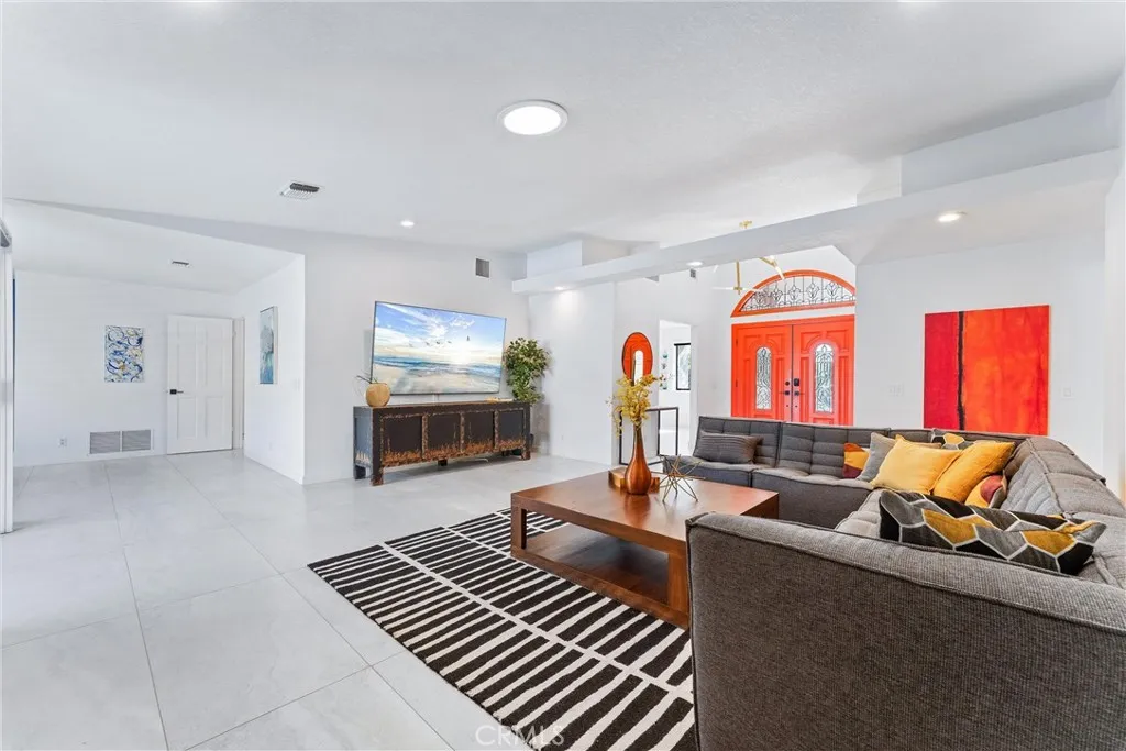 1045 E Deepak Road, Palm Springs, California 92262 home-pic-7