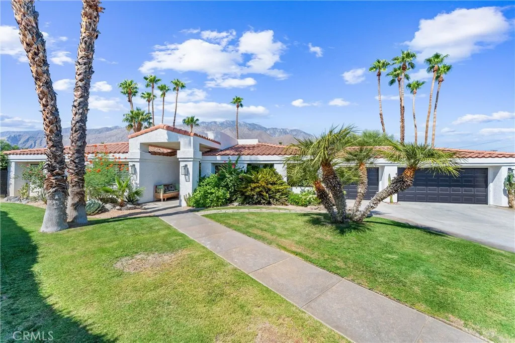 1045 E Deepak Road, Palm Springs, California 92262 home-pic-52