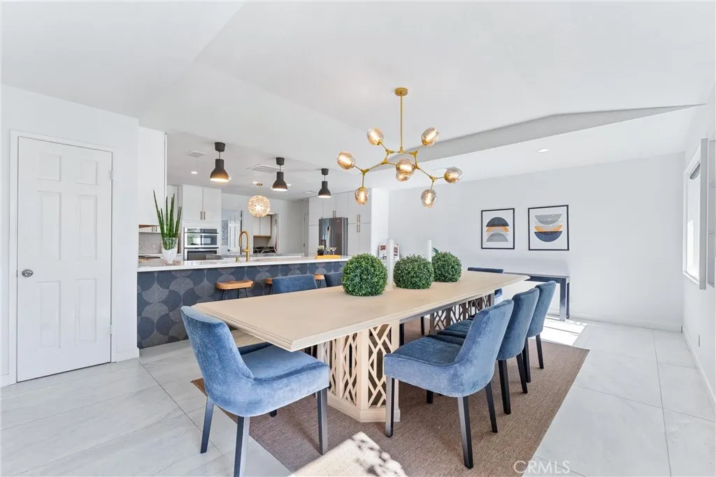 1045 E Deepak Road, Palm Springs, California 92262 home-pic-17