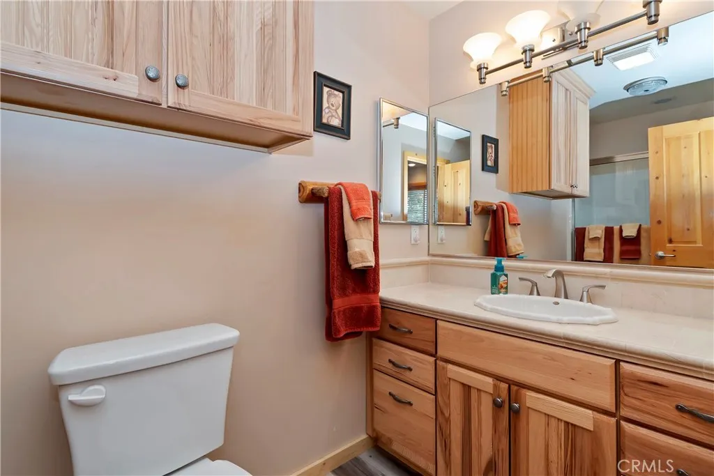 284 Leonard Lane, Sugarloaf, California 92386 home-pic-13