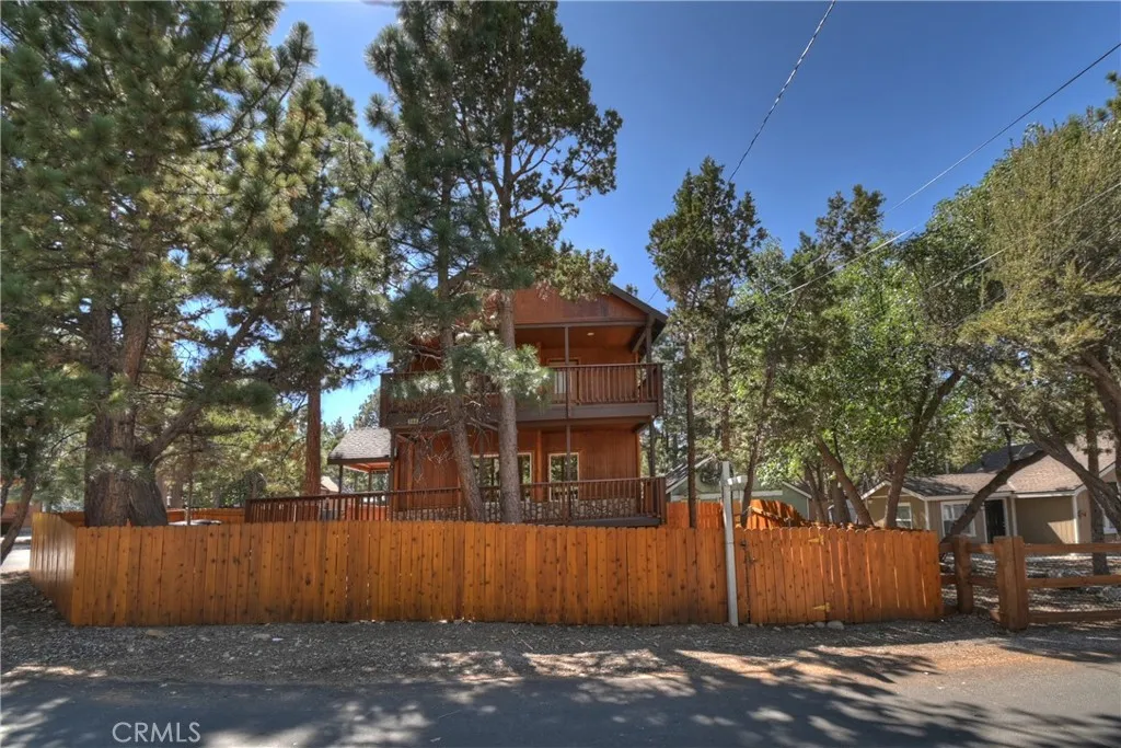 284 Leonard Lane, Sugarloaf, California 92386 home-pic-32