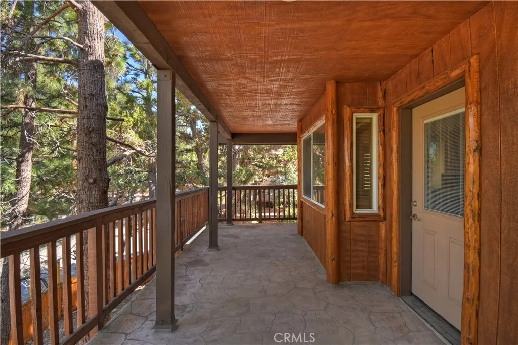 284 Leonard Lane, Sugarloaf, California 92386 home-pic-29