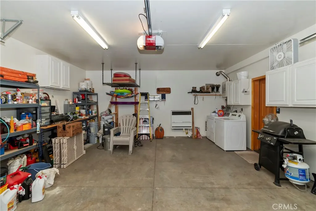 284 Leonard Lane, Sugarloaf, California 92386 home-pic-23