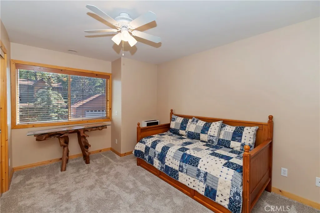 284 Leonard Lane, Sugarloaf, California 92386 home-pic-15