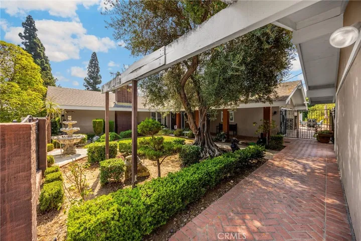 2711 Anacapa Place, Fullerton, California 92835