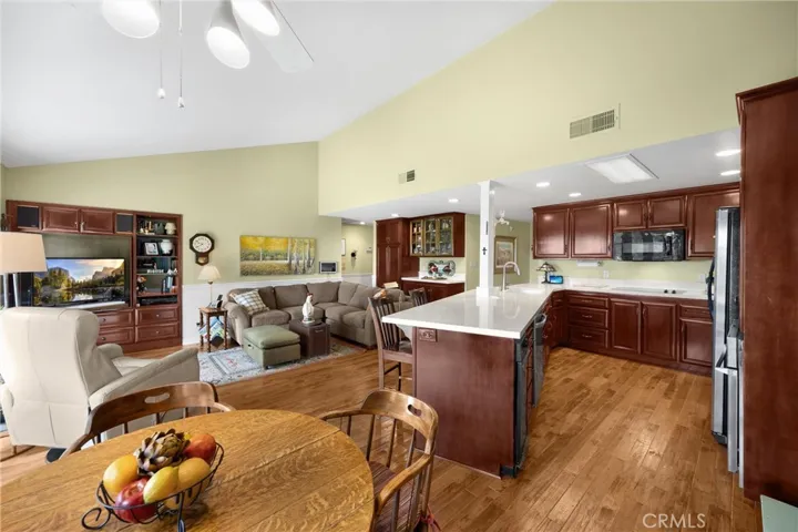 2711 Anacapa Place, Fullerton, California 92835