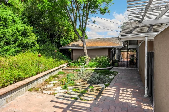 2711 Anacapa Place, Fullerton, California 92835