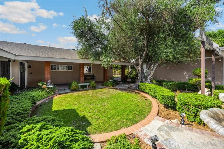 2711 Anacapa Place, Fullerton, California 92835
