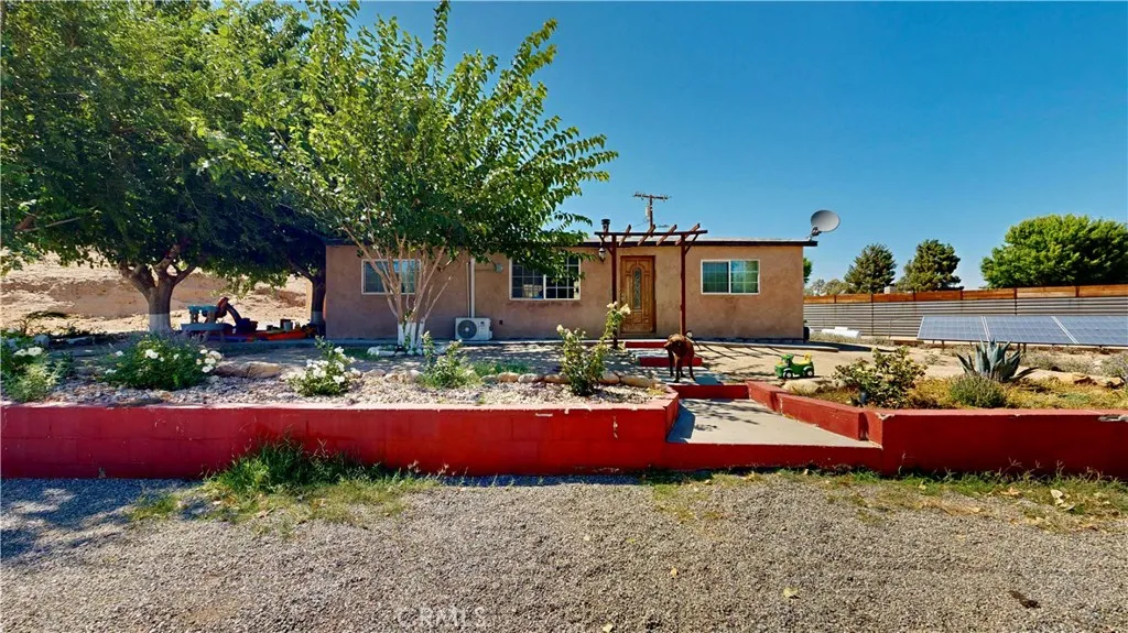 HOME 3/3 - 1 Bedroom / 1 Bath (~672 Sq Ft, Built 1965)