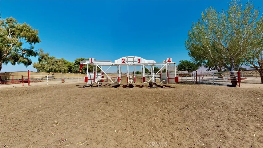 RACE TRACK 2