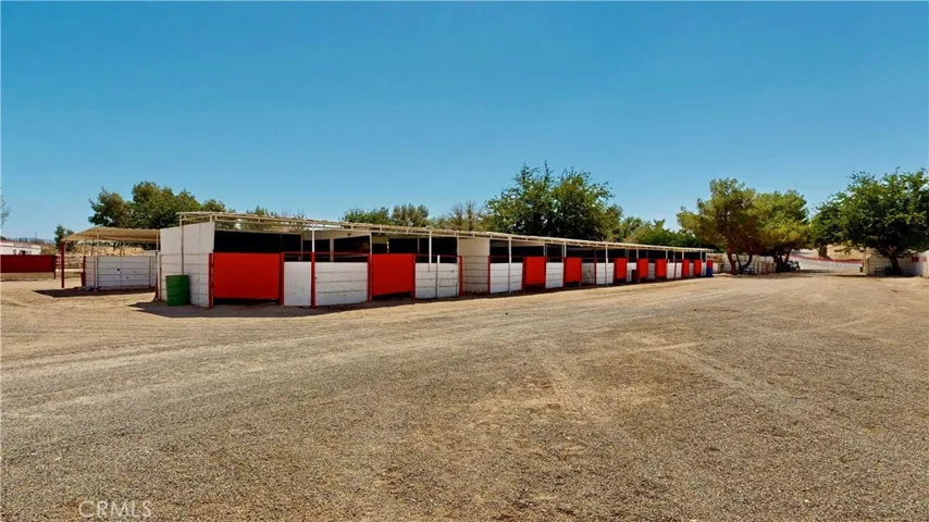 100 STABLES & 8 BARNS