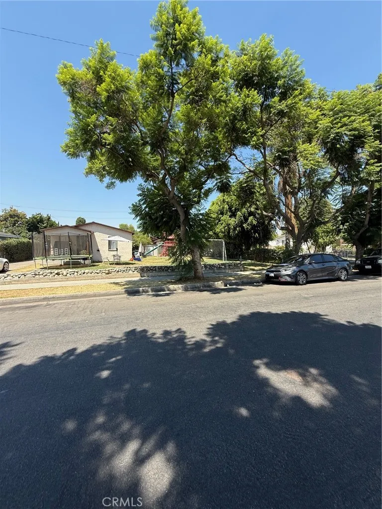 6539 Ajax Avenue, Bell Gardens, California 90201, ,Residential Income,For Sale,Ajax,PW25185405