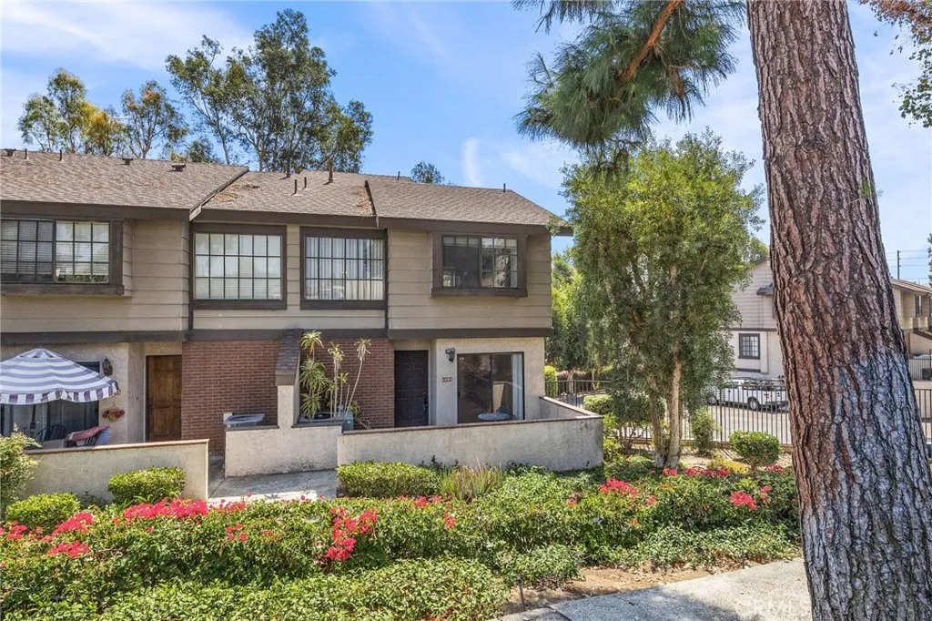 1491 W Lambert Road, La Habra, California 90631, 3 Bedrooms Bedrooms, ,3 BathroomsBathrooms,Residential,For Sale,Lambert,PW25185359