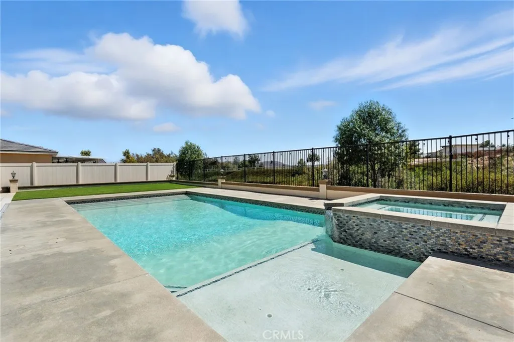 28735 Ivy Springs Way, Murrieta, California 92563 home-pic-33