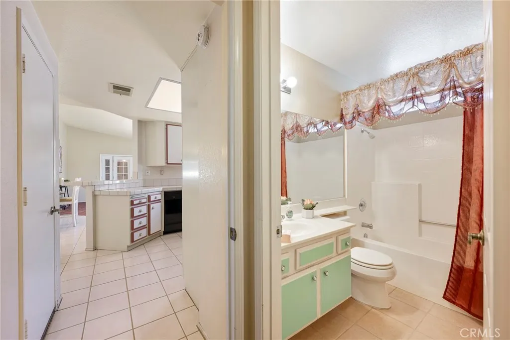 28285 Calle Lustrosos, Menifee, California 92585 home-pic-28