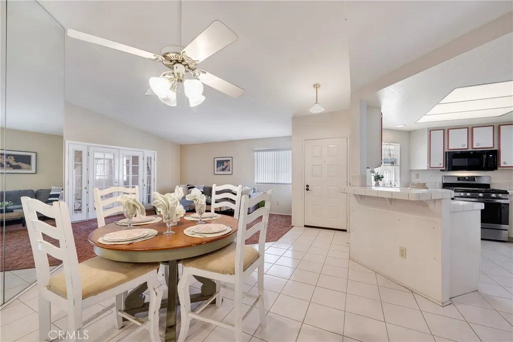 28285 Calle Lustrosos, Menifee, California 92585 home-pic-9