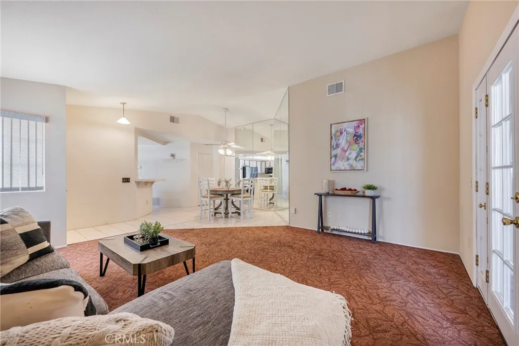 28285 Calle Lustrosos, Menifee, California 92585 home-pic-3