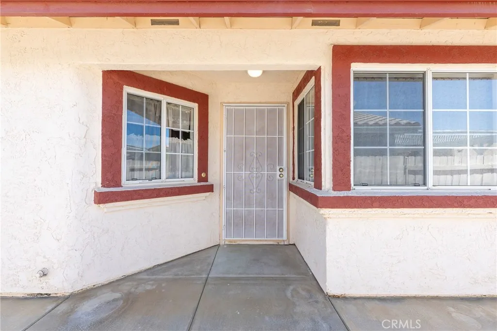 28285 Calle Lustrosos, Menifee, California 92585 home-pic-43