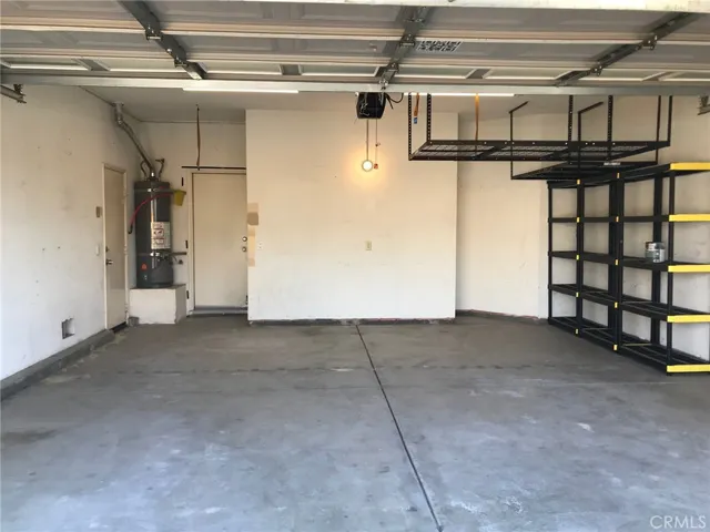 6927 Tailwind Lane, Fontana, California 92336