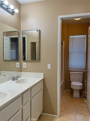 6927 Tailwind Lane, Fontana, California 92336