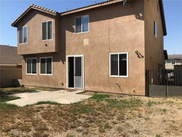6927 Tailwind Lane, Fontana, California 92336