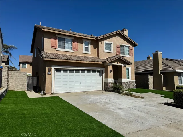 6927 Tailwind Lane, Fontana, California 92336