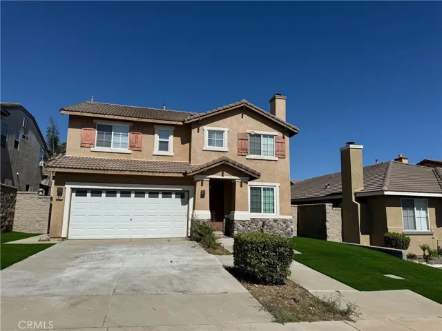 6927 Tailwind Lane, Fontana, California 92336