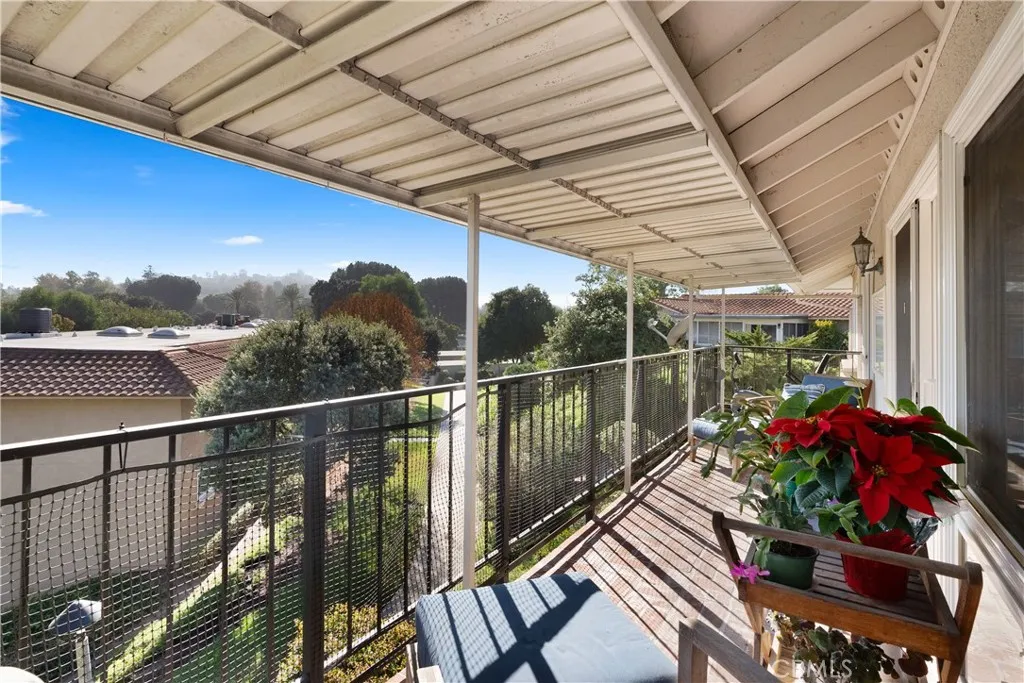 3048 Via Serena S O, Laguna Woods, California 92637, 2 Bedrooms Bedrooms, ,2 BathroomsBathrooms,Residential,For Sale,Via Serena,OC25185530