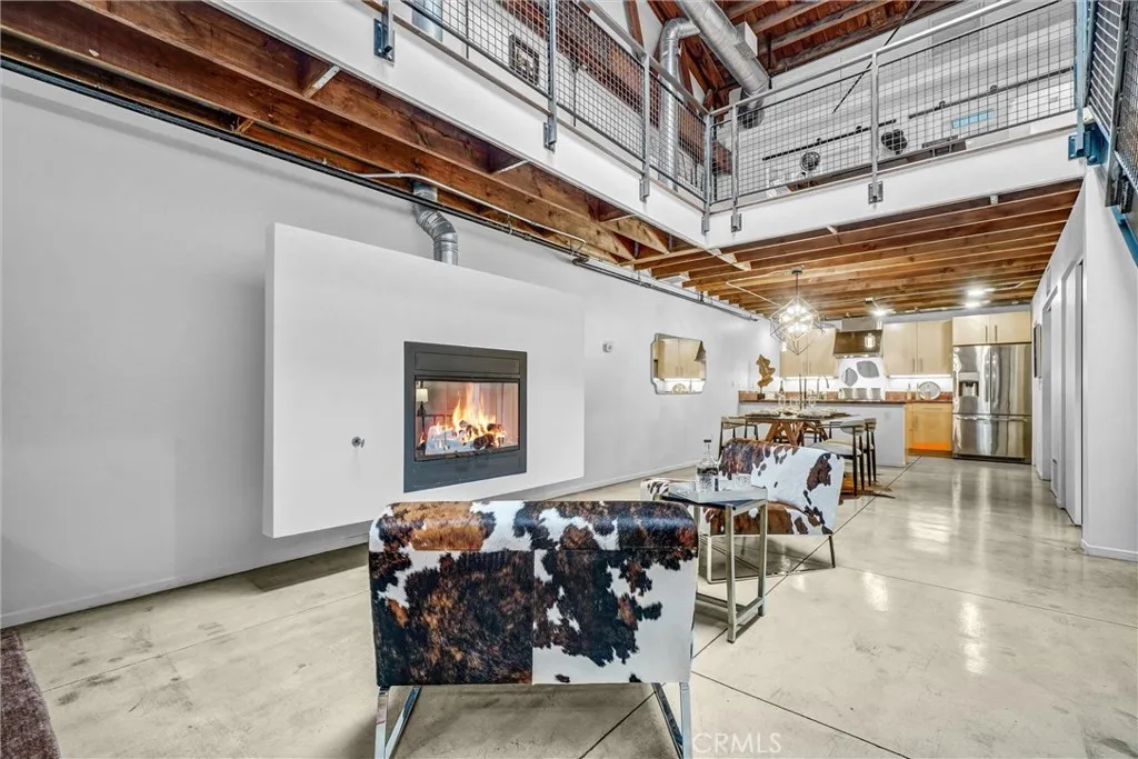 849 Pine Avenue C, Long Beach, California 90813 home-pic-7