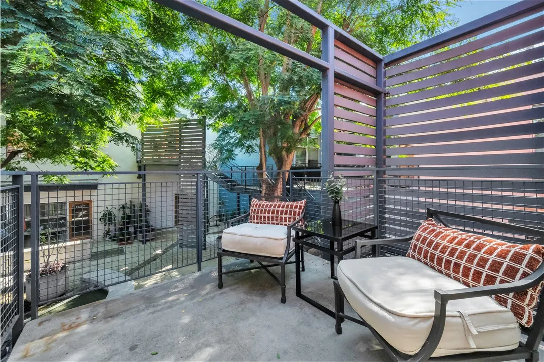 849 Pine Avenue C, Long Beach, California 90813 home-pic-42