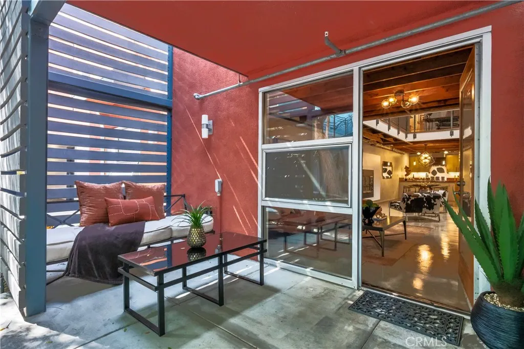 849 Pine Avenue C, Long Beach, California 90813 home-pic-48