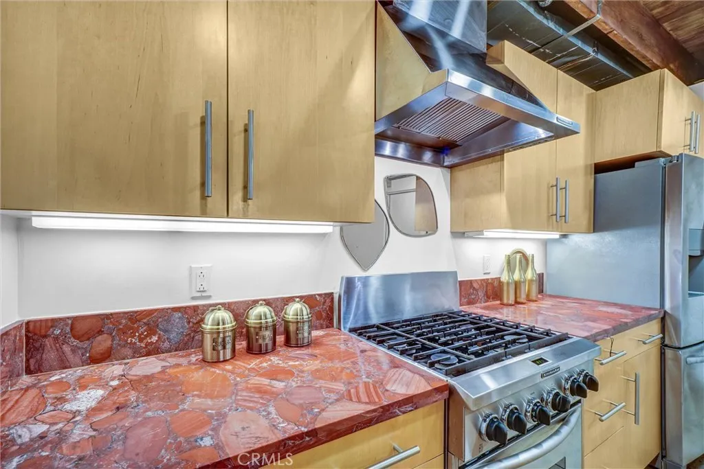 849 Pine Avenue C, Long Beach, California 90813 home-pic-23