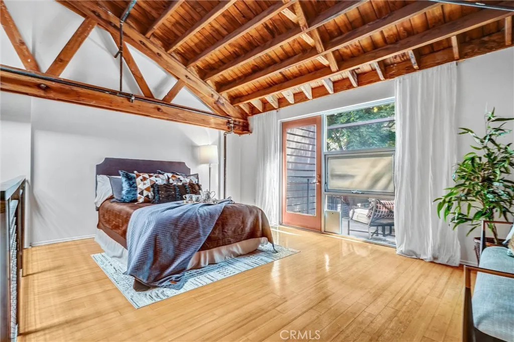 849 Pine Avenue C, Long Beach, California 90813 home-pic-34