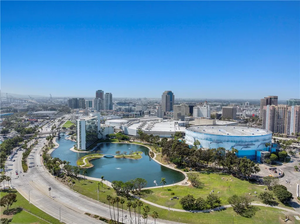 133 N The Promenade N 422, Long Beach, California 90802 home-pic-44