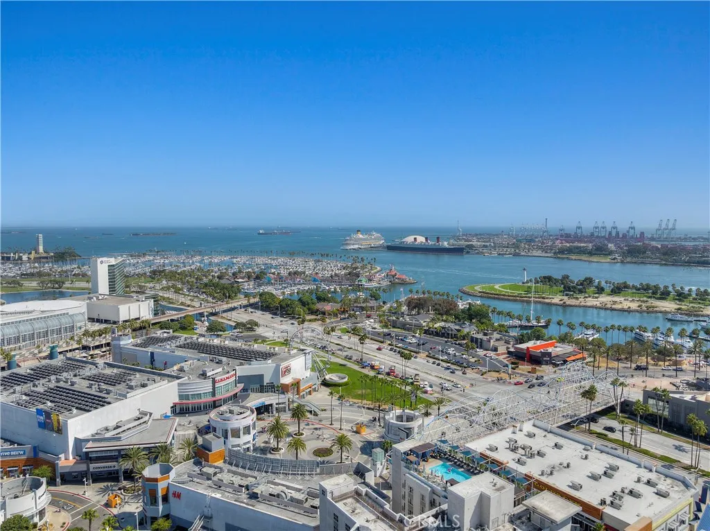 133 N The Promenade N 422, Long Beach, California 90802 home-pic-46