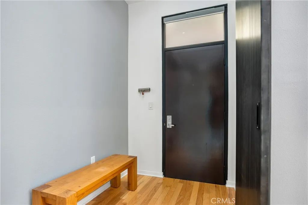 133 N The Promenade N 422, Long Beach, California 90802 home-pic-2