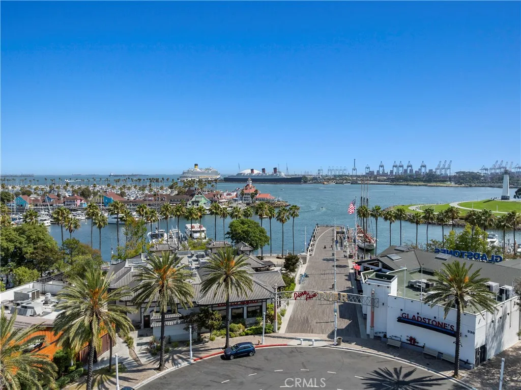 133 N The Promenade N 422, Long Beach, California 90802 home-pic-38