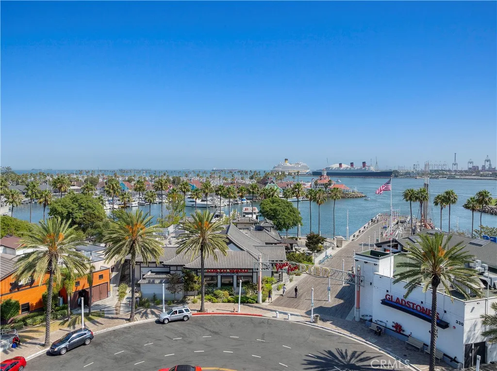 133 N The Promenade N 422, Long Beach, California 90802 home-pic-51