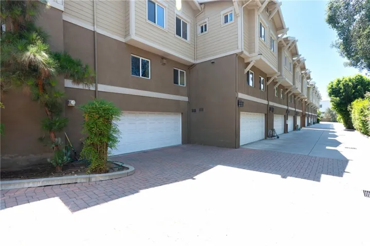 1709 N Fair Oaks Avenue 118, Pasadena, California 91103