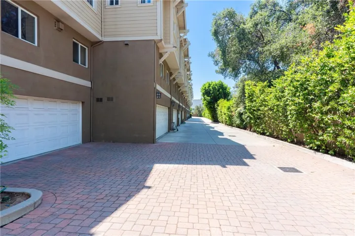 1709 N Fair Oaks Avenue 118, Pasadena, California 91103