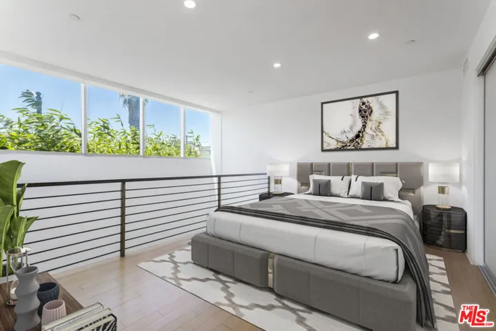 803 Wilcox Avenue 5, Los Angeles, California 90038