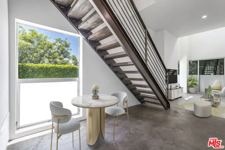 803 Wilcox Avenue 5, Los Angeles, California 90038