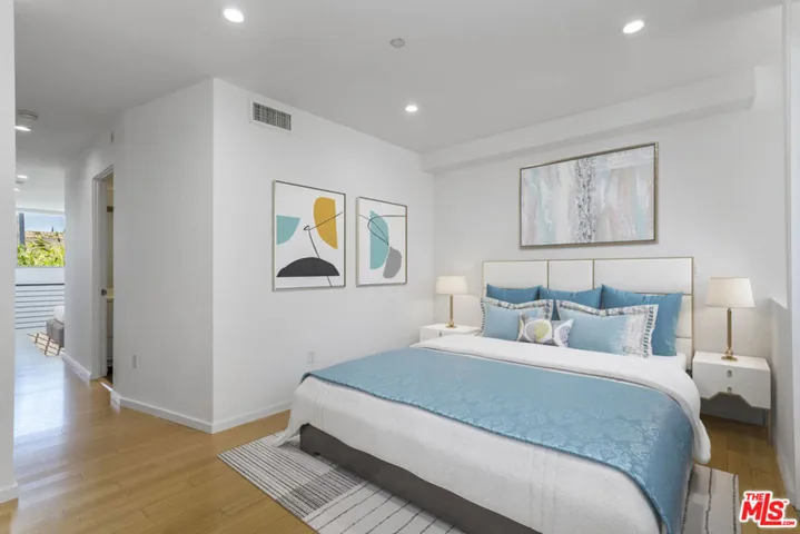 803 Wilcox Avenue 5, Los Angeles, California 90038